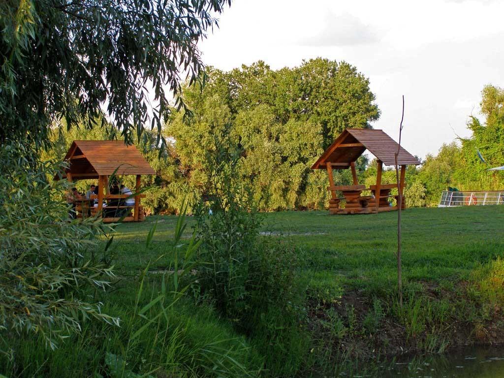 Holiday Park Dunay Kyslytsya Eksteriør billede