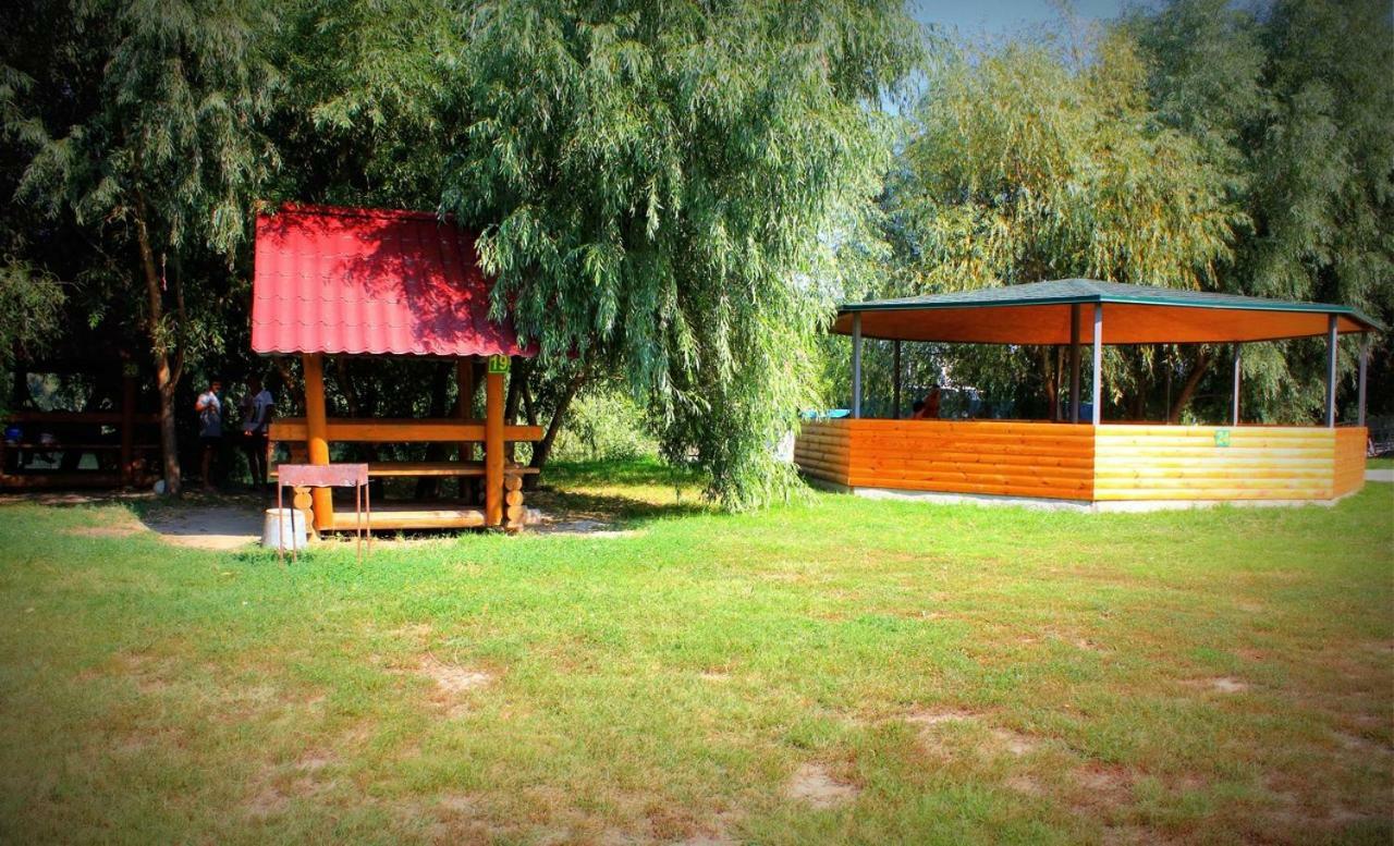 Holiday Park Dunay Kyslytsya Eksteriør billede