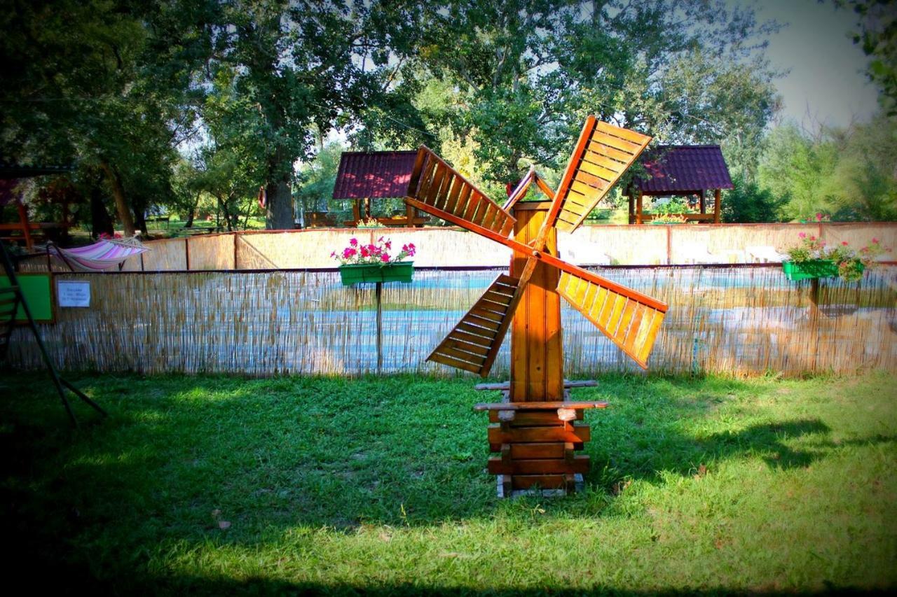 Holiday Park Dunay Kyslytsya Eksteriør billede